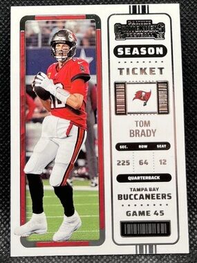 Tom Brady 2022 Panini Tampa Bay Buccaneers NFL Football Card